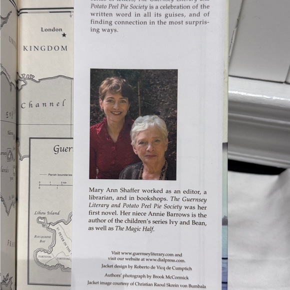 📚✨ Vintage 2008 Hardcover – The Guernsey Literary and Potato Peel Pie Society ✨ - Picture 16 of 16